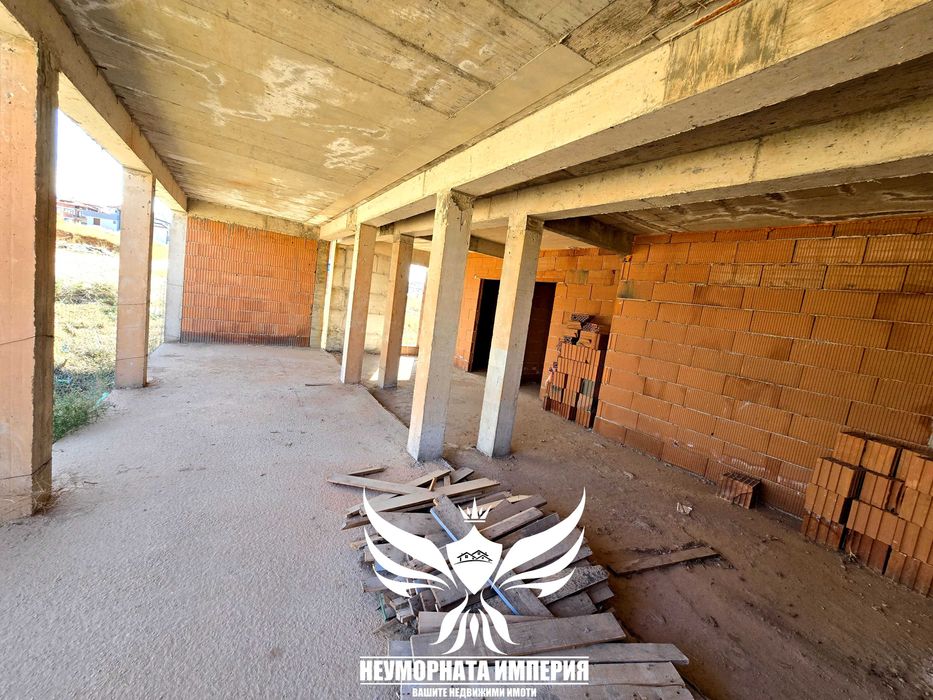 Продава се Къща в Асеновград - 391 кв.м за 550 €/кв.м - Снимка #11