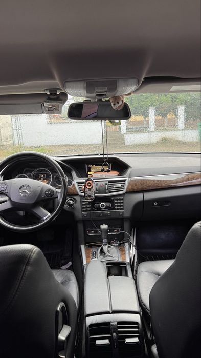 MERCEDES-BENZ E-Class 2012 — imagine 5