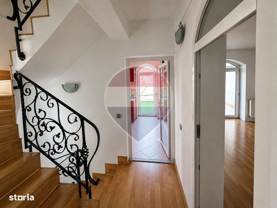 Vilă 6 Camere | Vis-a-vis One Cotroceni | 170 mp | 2 Locuri parcare