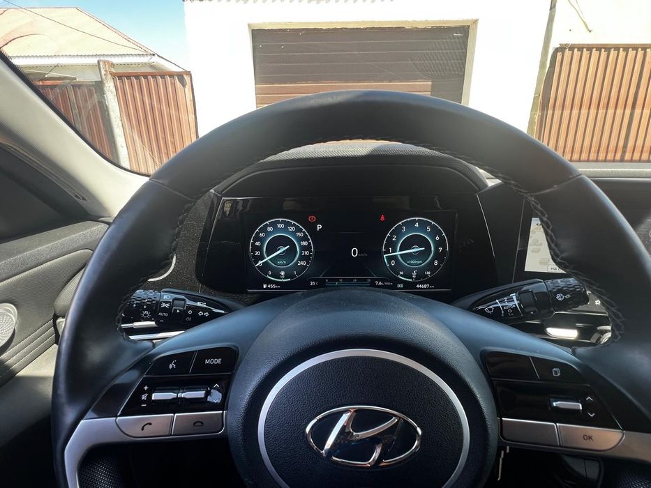 Hyundai Elantra 2023