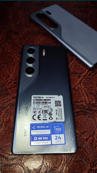 Продам TECNO CAMON 40 pro