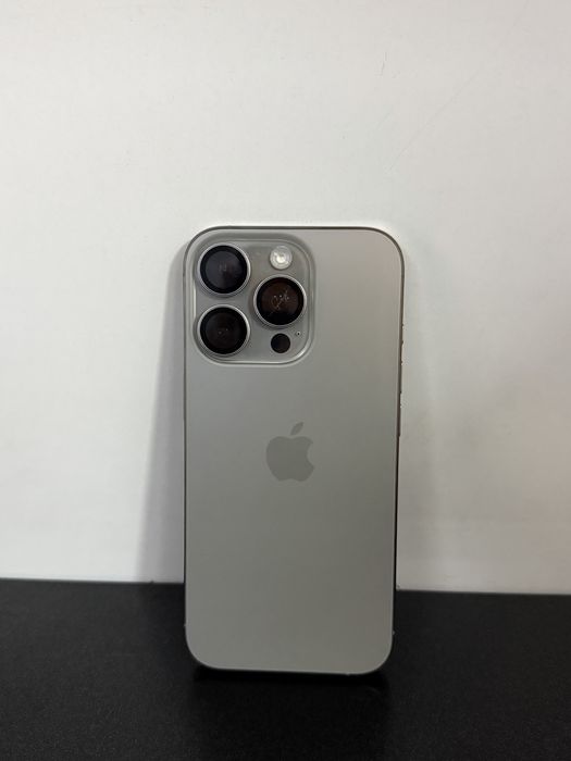 Продаю iPhone 16 PRO