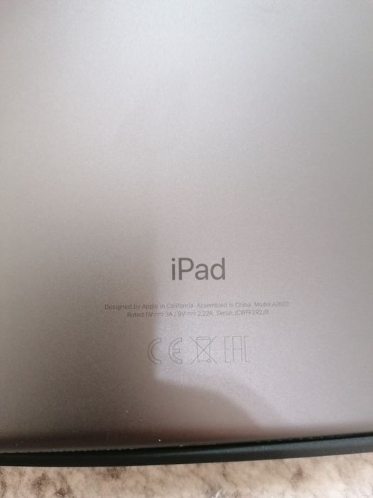 IPad generația 9 wifi stare perfecta