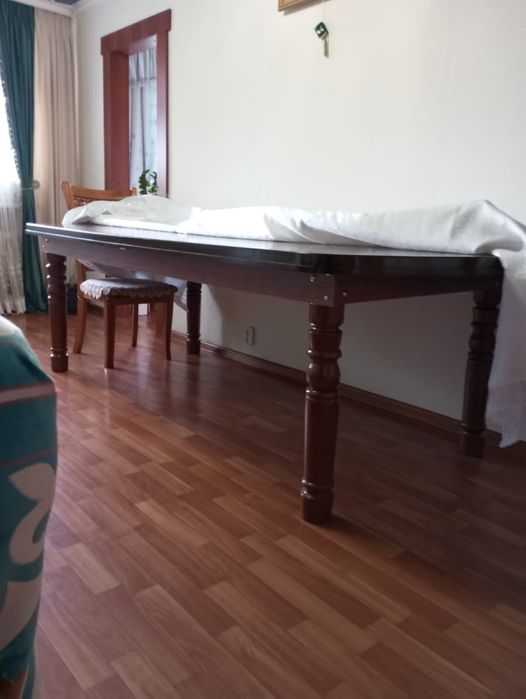 Продам стол натуральное дерево