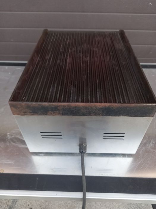 Gratar electric  profesional
