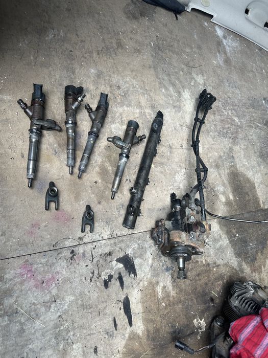 Injector injectoare iveco 2.3 euro 5