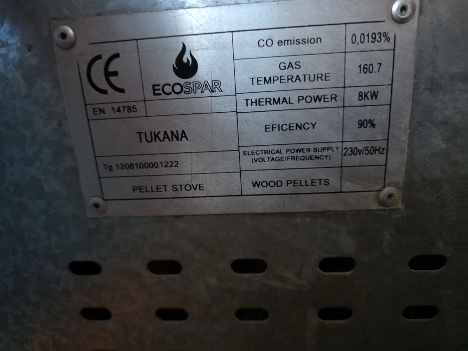 Суха пелетна камина