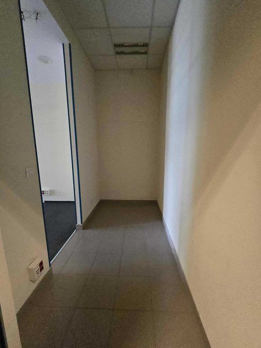 Дава се под наем Магазин в Велико Търново, Център - 117 кв.м за 2800 € - Снимка #11