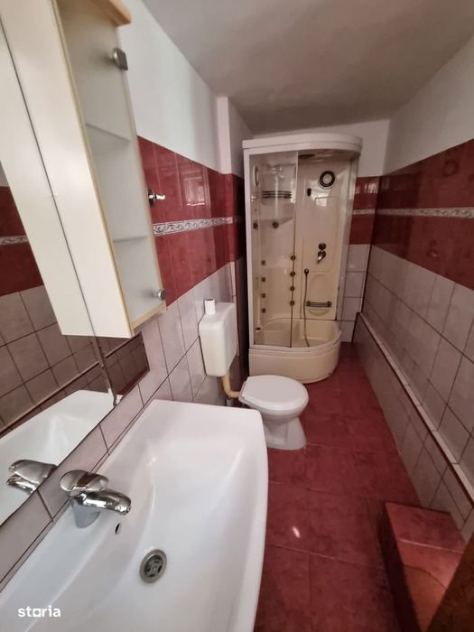 Dacia-  casa cu 5 camere de caramida