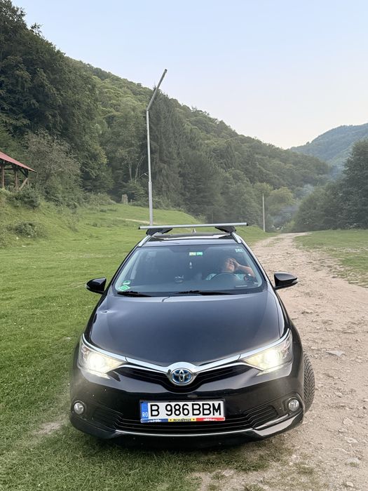 Toyota Auris Hibrid, GPL, Benzina 1.8 2015