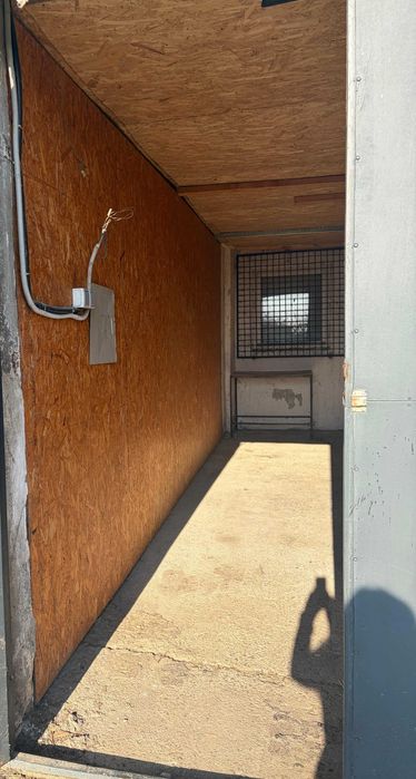 Spatii/ Boxe depozitare 20 mp de inchiriat