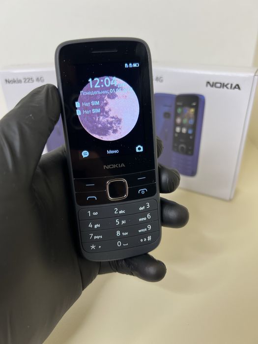 Продам Кнопочный телефон Nokia 225