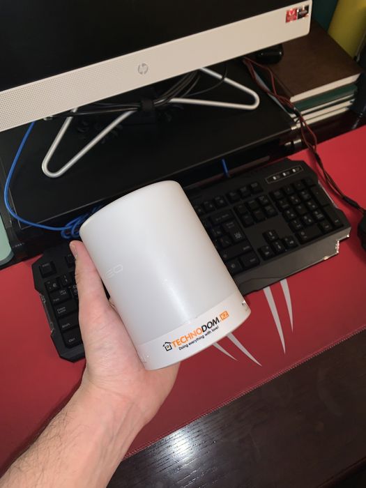 Музыкальная колонка.