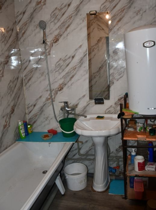 Жер уй сатылаты,Жағдай жақсы.