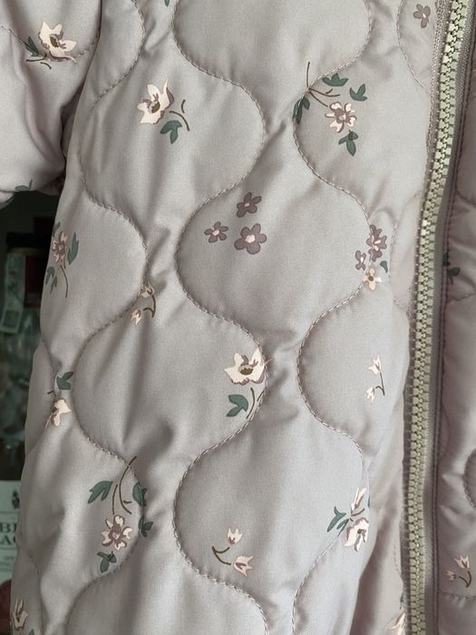 Бебешки космонавт HM в размер 68 (уголемен според мен)