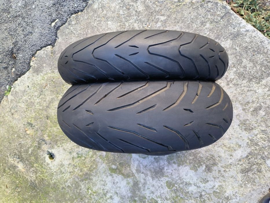 Pirelli Angel ST
