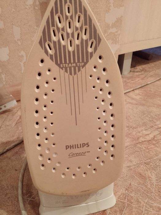 Продам утюг срочно