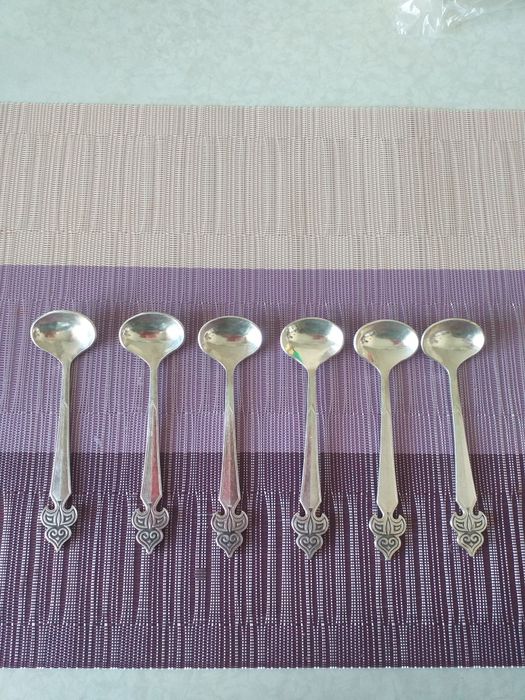 Продам мельхиоровые  ложечки