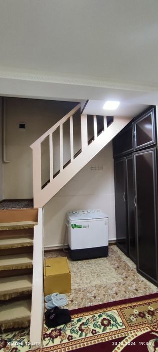 Жай сатылади тахияташ 2 микрорайон. Дом 9 кв 2