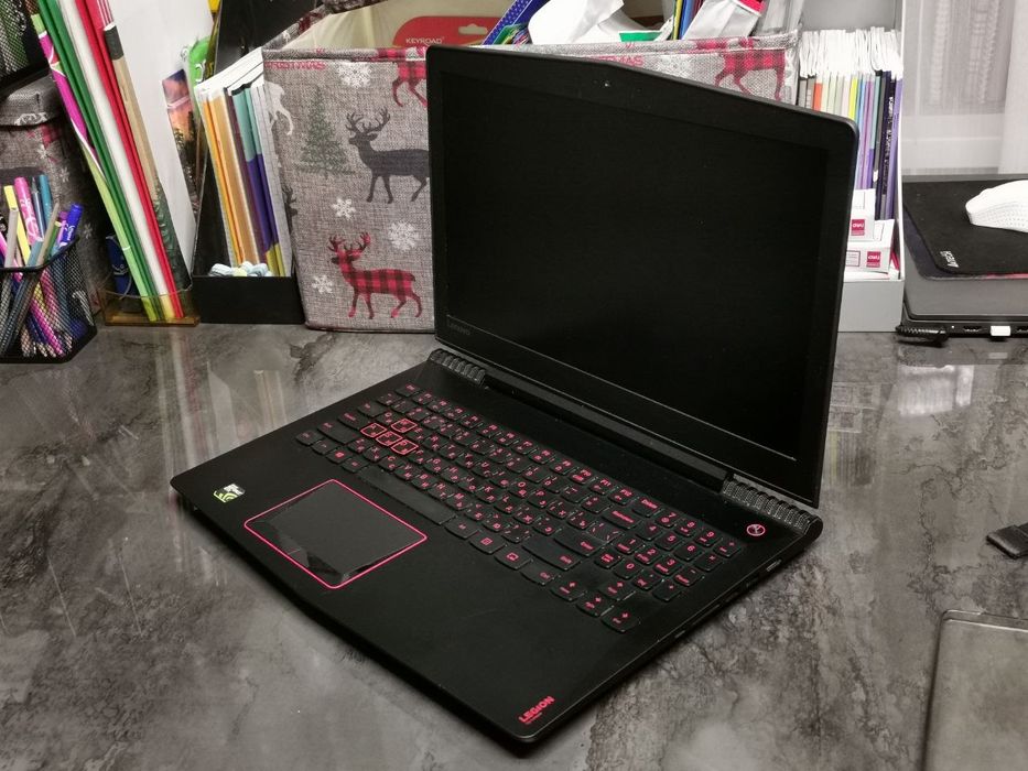Игровой ноутбук Lenovo