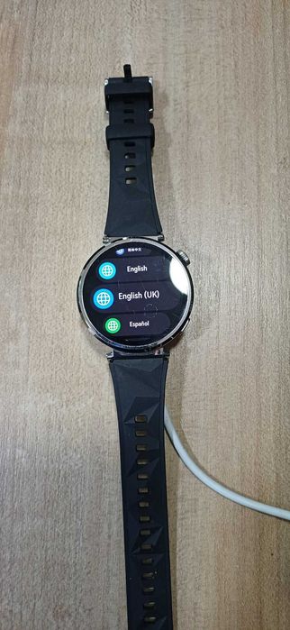 Смарт часовник huawei