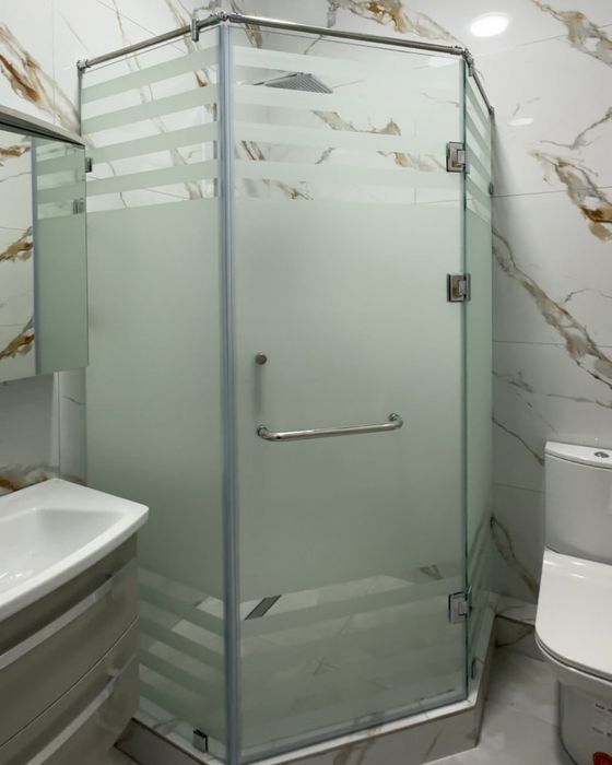 Душевая кабина и стеклянные перегородки самые качественные