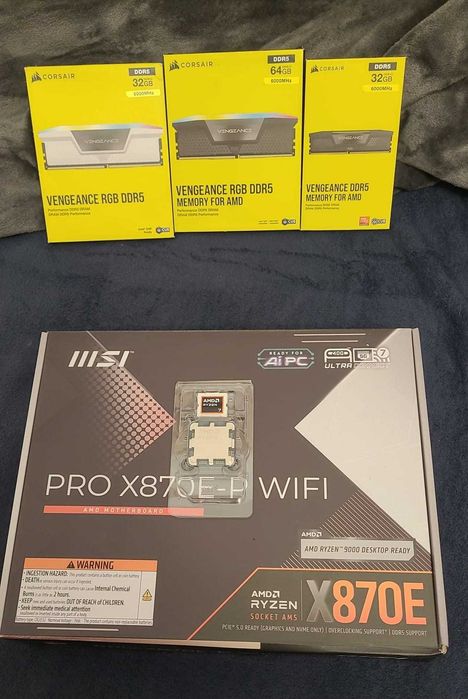 Kit Gaming SUPREM: Placă MSI PRO X870E-P WIFI + AMD Ryzen 7 9800X3D (Regele Jocurilor), Nou Sigilat