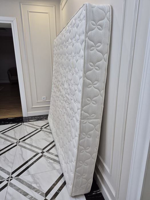 Продам Матрас 180×200