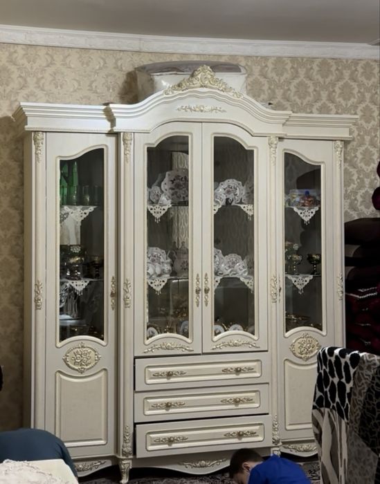 Камут и стенка Мебел для зала