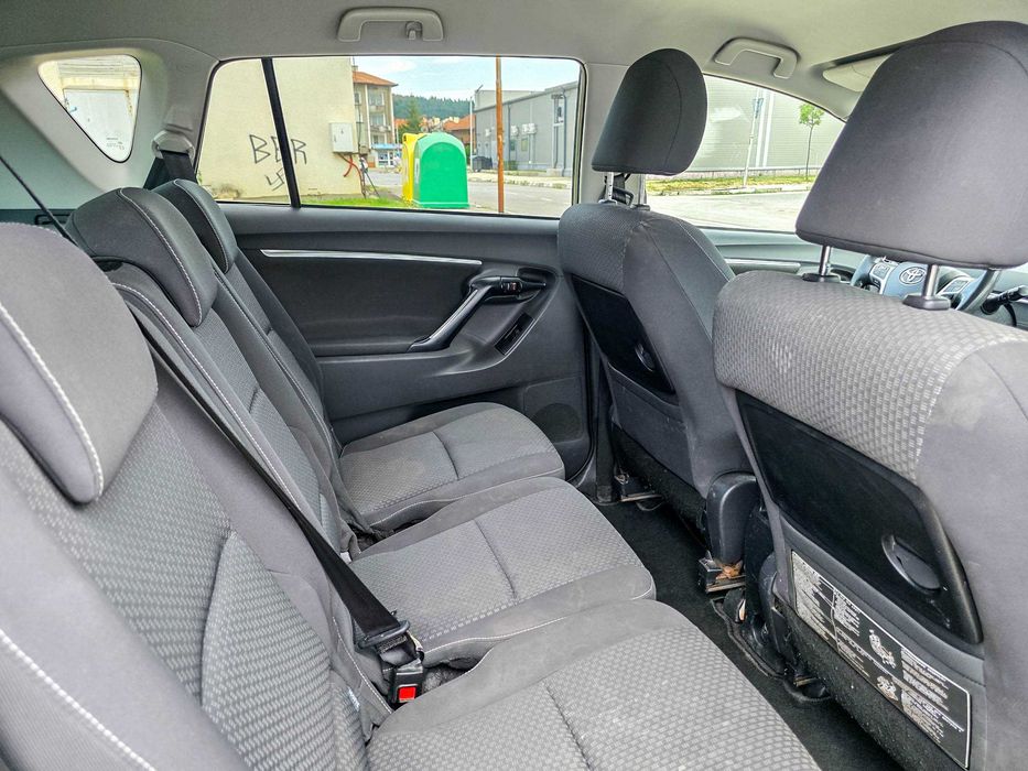 Toyota Verso 2.0 D-4D, 7 места, NAVI, KАМЕРА, ОБСЛУЖЕНА