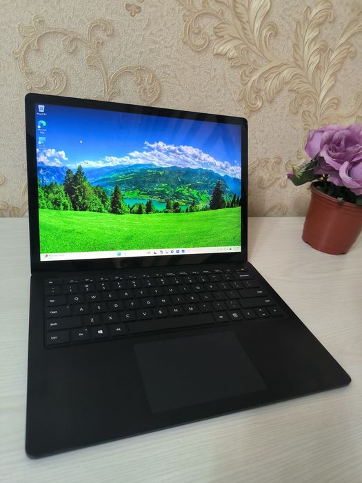 Microsoft Surface Laptop 4