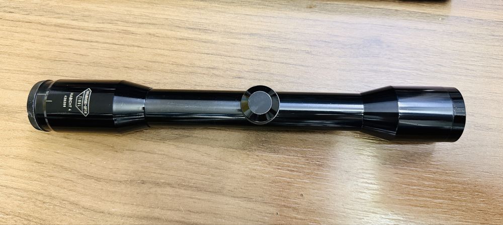 Luneta Schmidt & Bender 1,5-6x48 si Swarovski 4x32