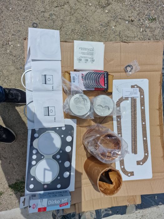 Set motor tractor fiat 211 215 camasi Segmenti cuzineți biela cuzineti