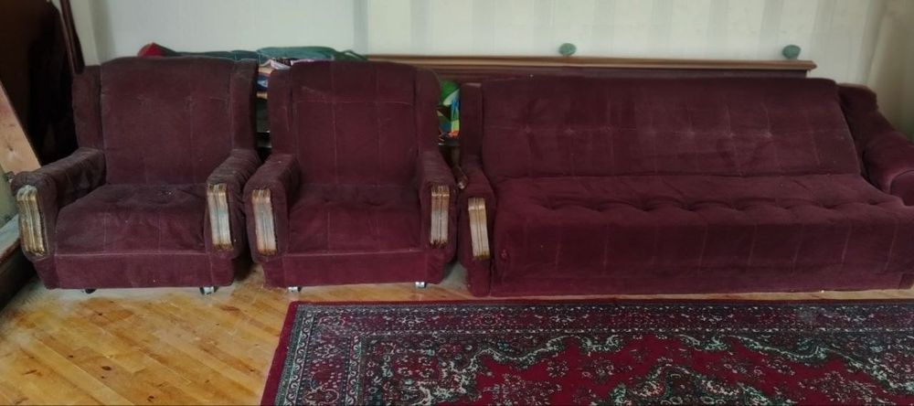 Диван ва кресло сотилади