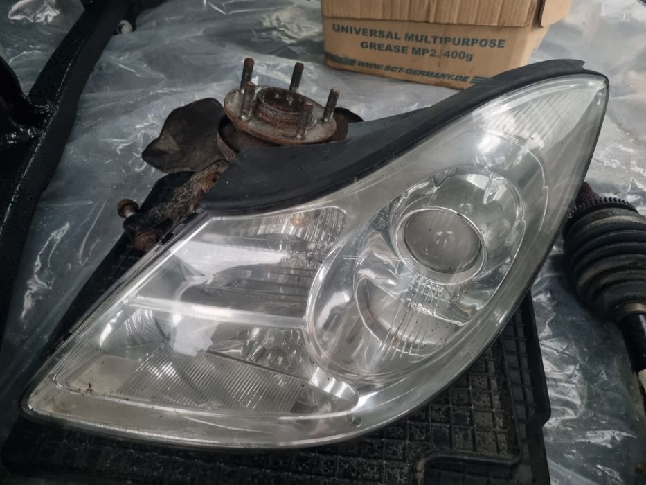 Hyundai IX55 veracruz 3.0 piese Cârlig, Far,  Planetara..