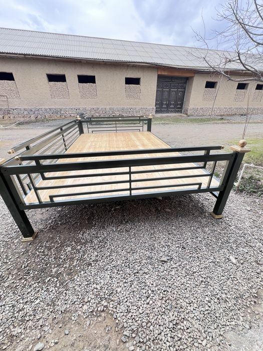 Xar xil turdagi Karavatlar