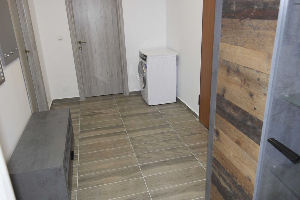 Vanzare apartament 2 camere Cartierul Solar, mobilat, utilat, cu loc de parcare subteran
