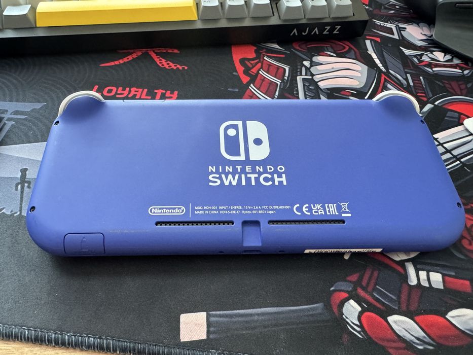 Nintendo switch lite+512microSD
