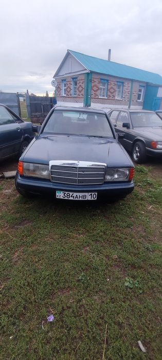 Мерс 190 на запчасти.