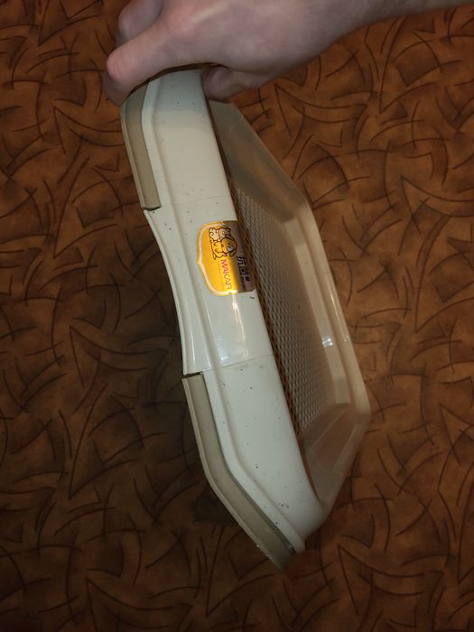 Лоток для животных с решёткой