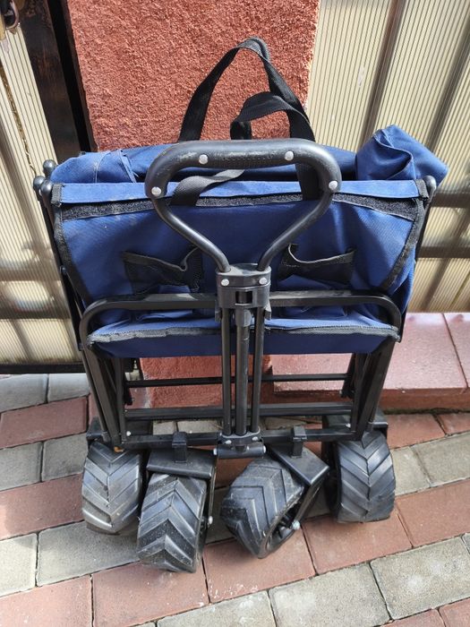 Cărucior pliabil 4 roți eva spuma ,late , Italia,nou cutir