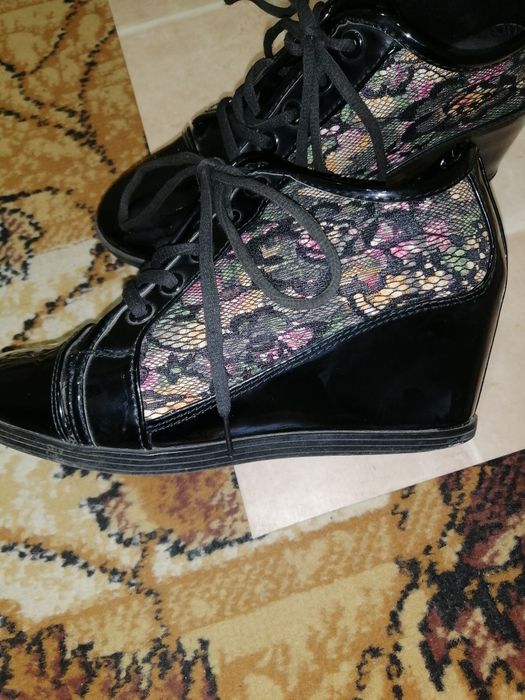 Дамски обувки 39 номер