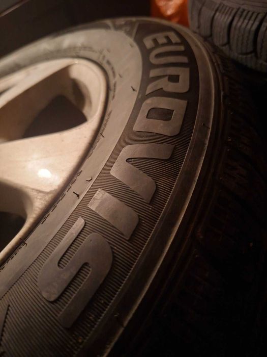 Продавам комплект зимни гуми Евровис 235/60 R16 с алуминиеви джанти – готови за монтаж!
