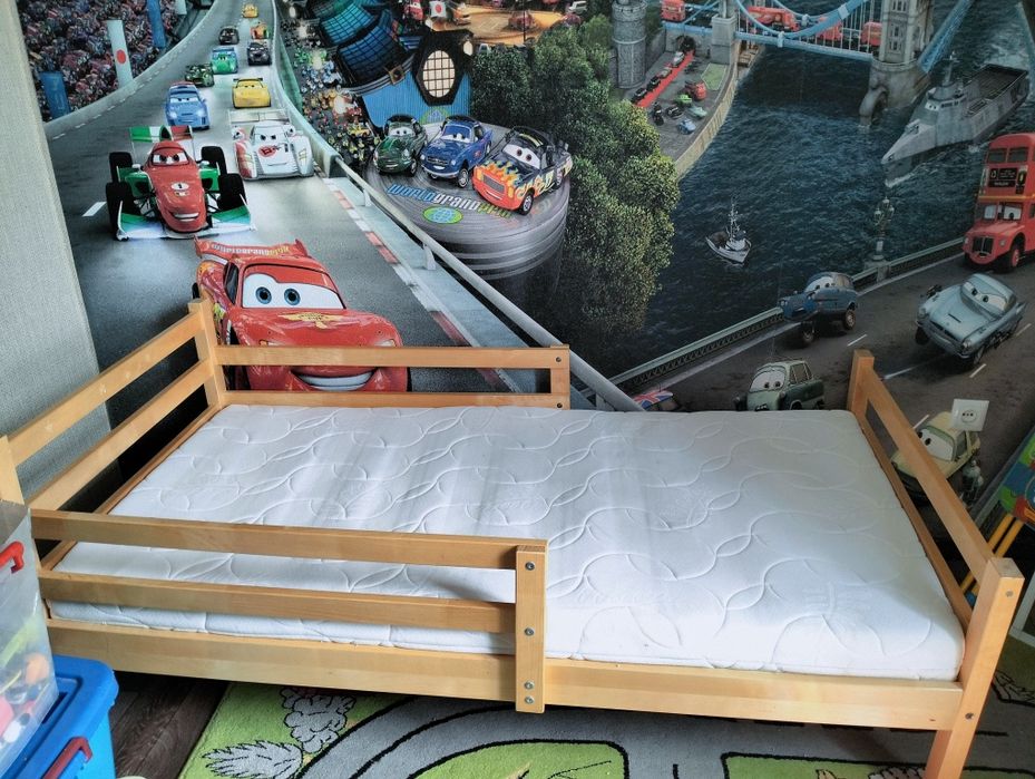 Продам детскую кровать