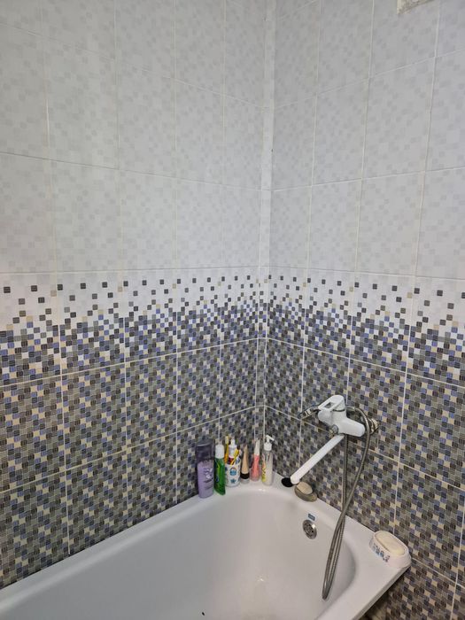 Продам 1 Комнатную Крыша профлистом