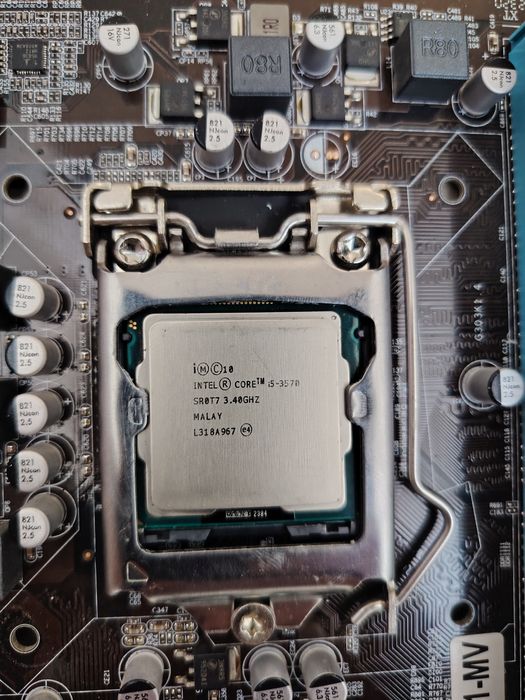 Сатылады сатылады мат плата комплект