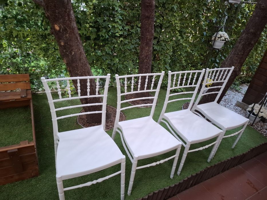 4 scaune Chiavari