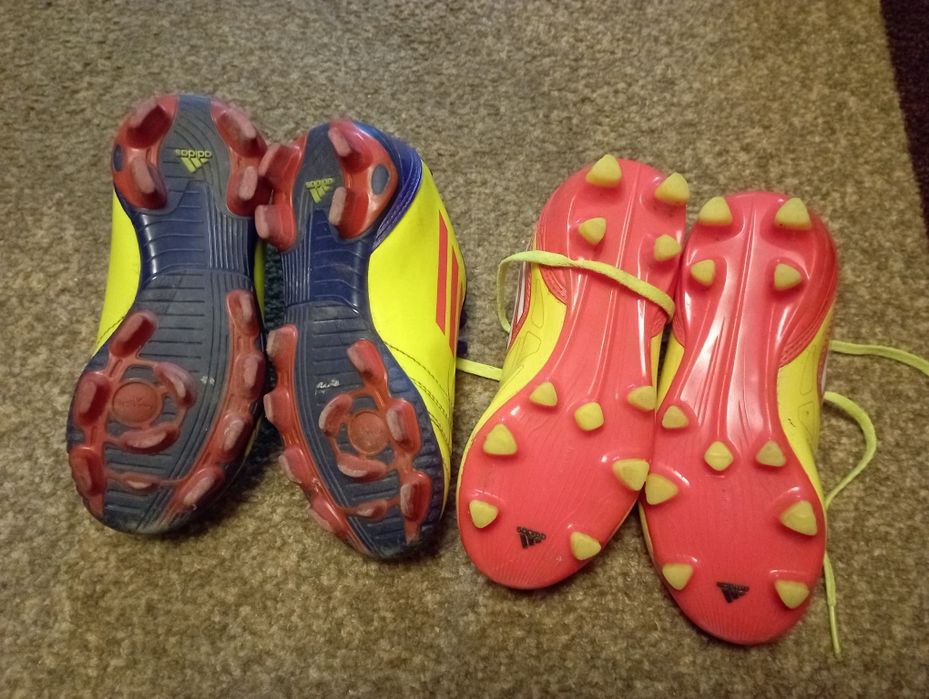 Бутонки за футбол