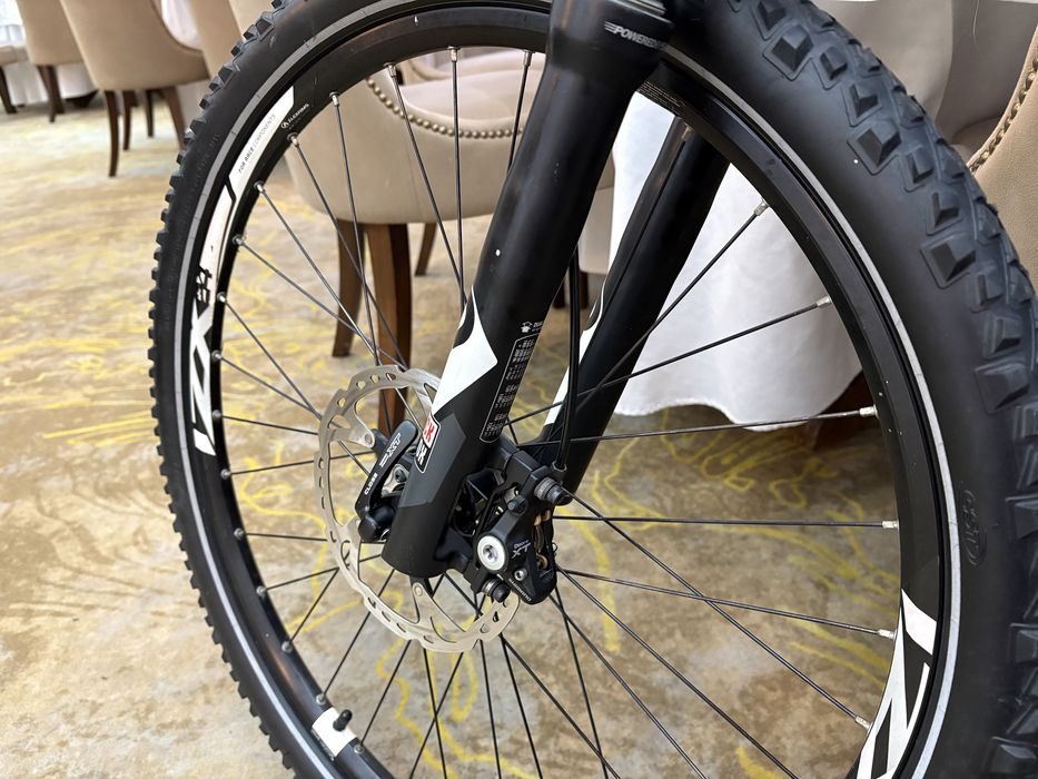 Bicicleta MTB Ghost 26” carbon