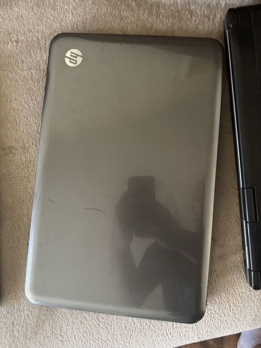 Лаптопи за части 8 броя и 8 компиутара